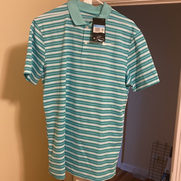 Mens M Nike Golf Shirt NWT - Picture 2 of 3
